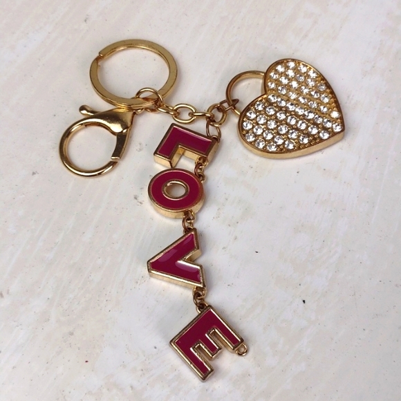 Juicy Meets Betsey Rhinestone Heart & L O V E Gold Tone Keychain Purse Bling - Picture 1 of 10